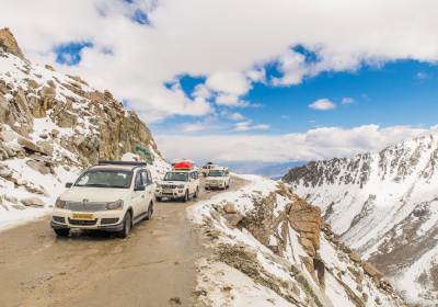 Leh Ladakh Taxi Service
